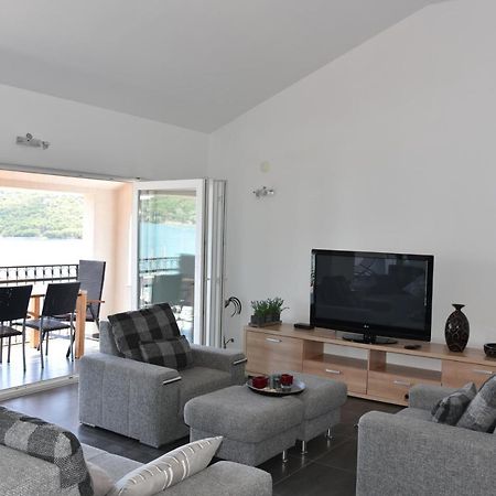 Villa Pina Appartment Chantos Тисно Экстерьер фото