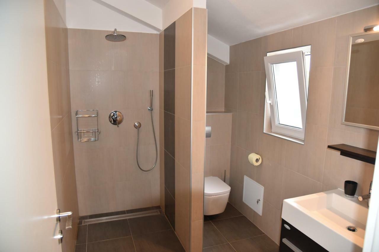 Villa Pina Appartment Chantos Тисно Экстерьер фото