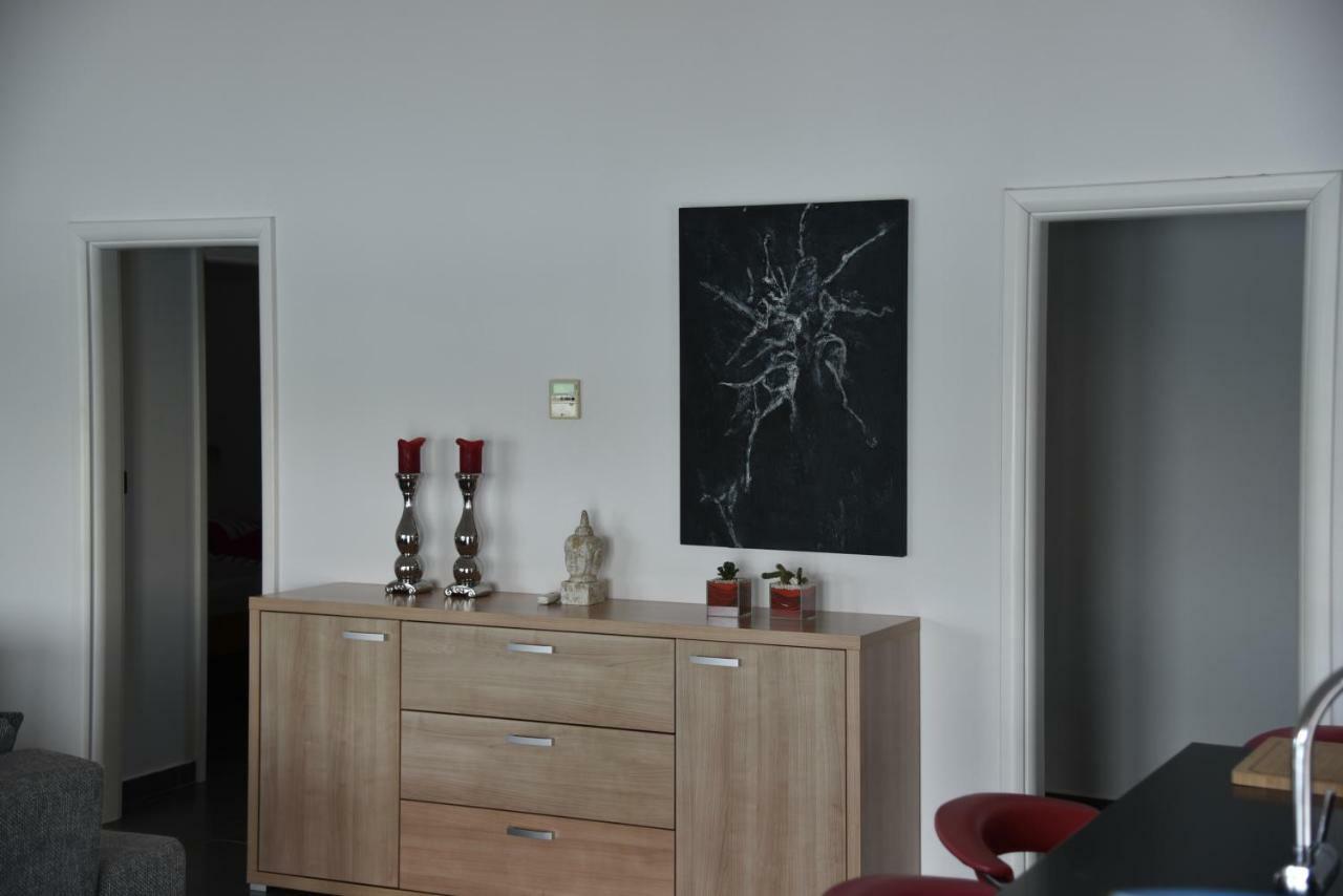 Villa Pina Appartment Chantos Тисно Экстерьер фото