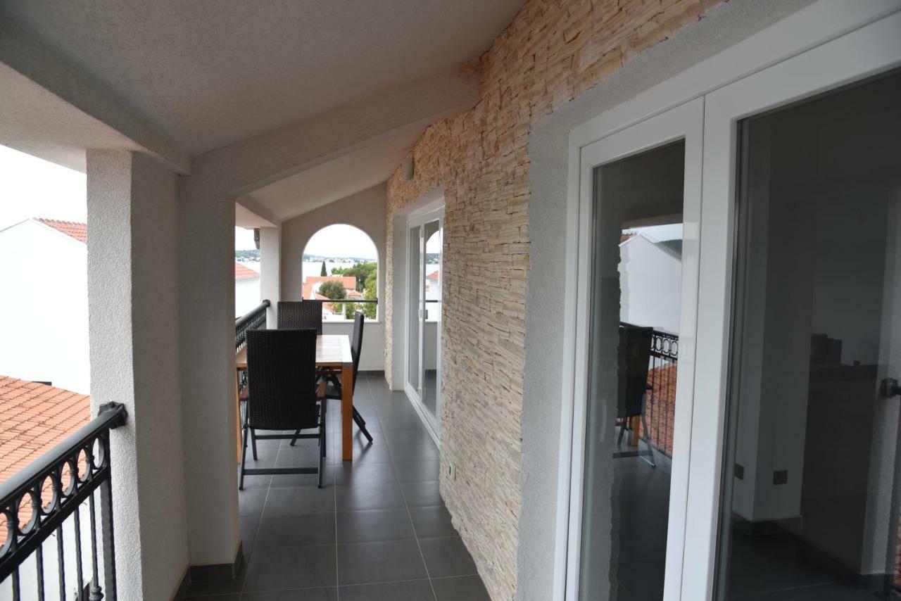 Villa Pina Appartment Chantos Тисно Экстерьер фото