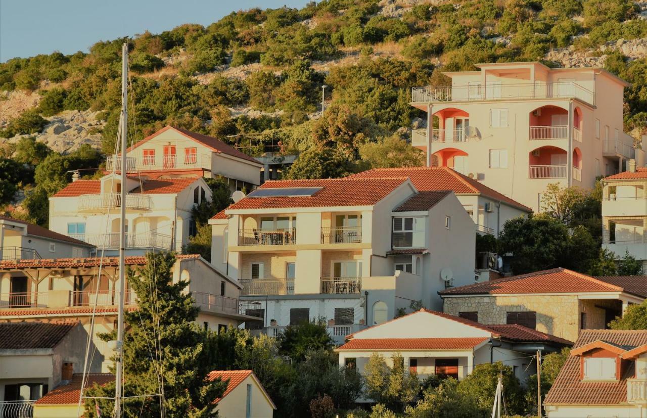 Villa Pina Appartment Chantos Тисно Экстерьер фото
