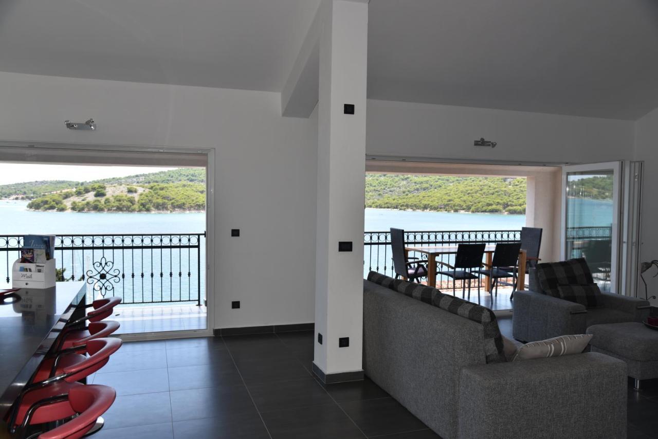 Villa Pina Appartment Chantos Тисно Экстерьер фото